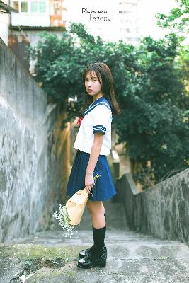 明明是配角却被王子宠爱了全集免费观看